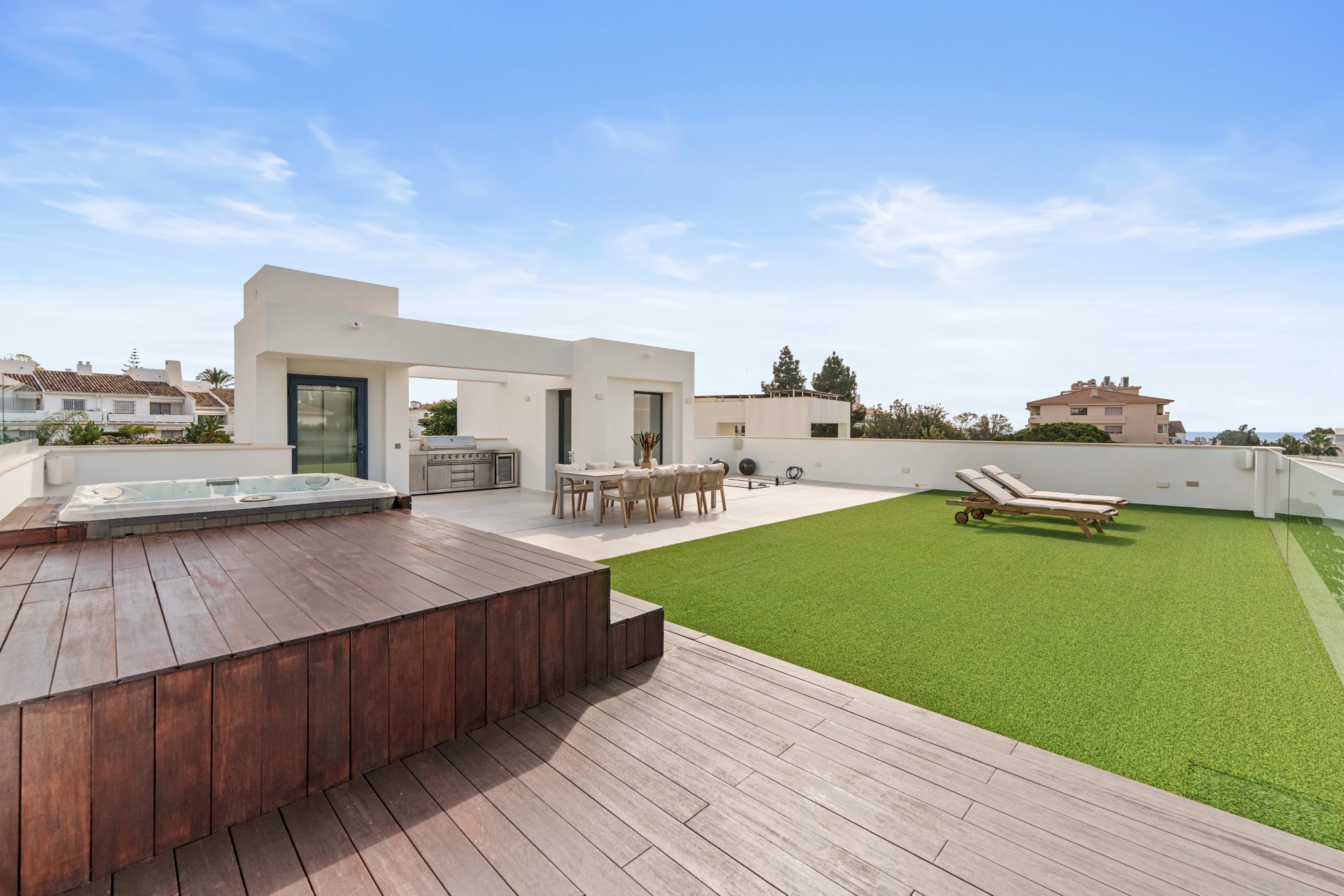 Villa for sale in Marbella - Puerto Banus
