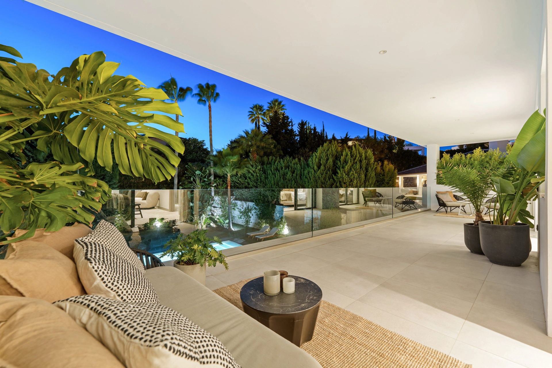 Villa for sale in Marbella - Puerto Banus