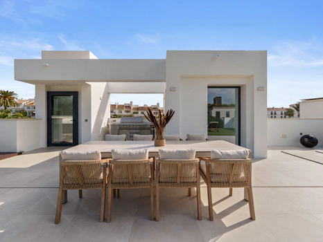 Villa Jardin – A Refined Contemporary Villa in Nueva Andalucía