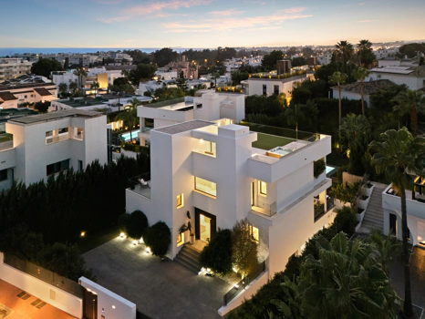 Villa Jardin – A Refined Contemporary Villa in Nueva Andalucía
