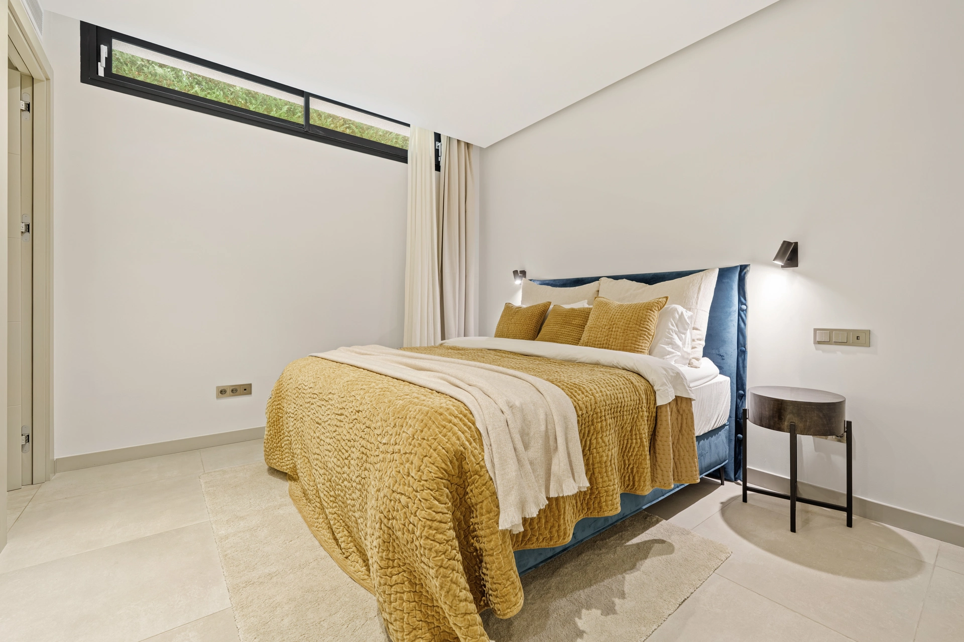 Villa for sale in Marbella - Puerto Banus