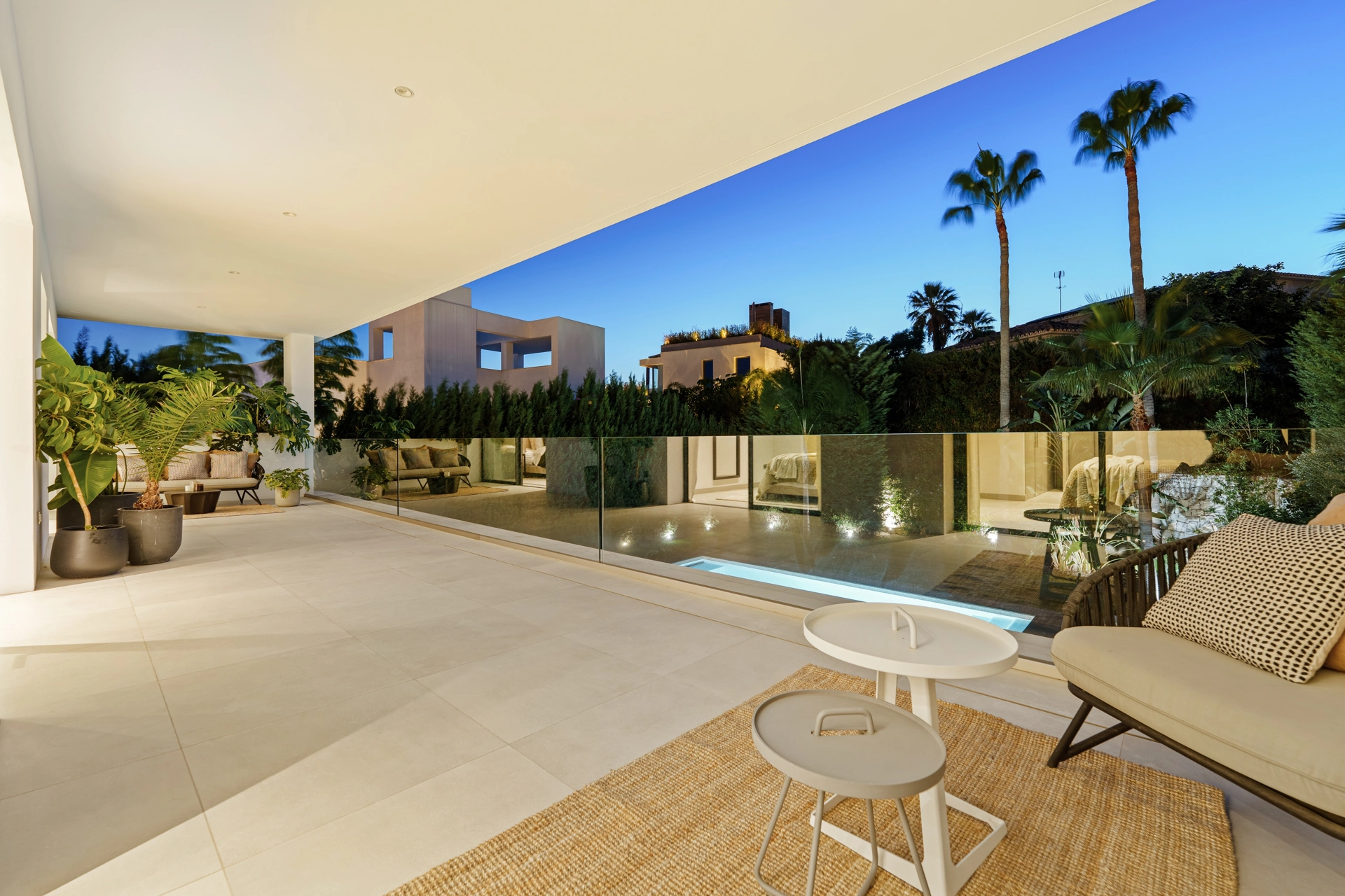 Villa for sale in Marbella - Puerto Banus