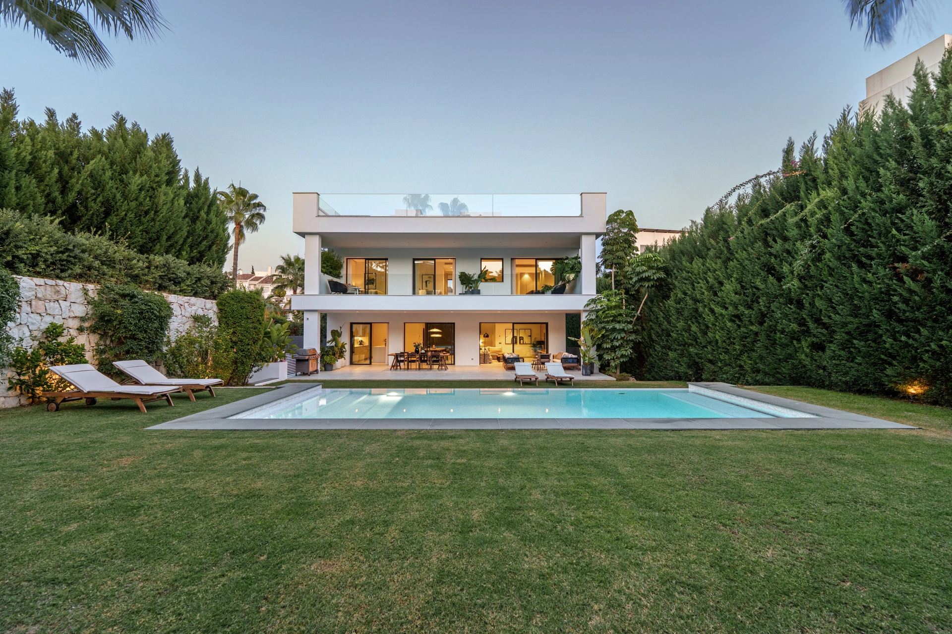 Villa for sale in Marbella - Puerto Banus