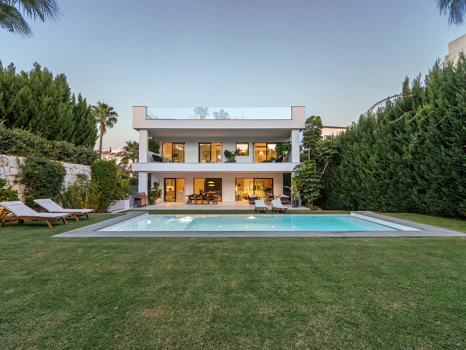 Villa Jardin – A Refined Contemporary Villa in Nueva Andalucía