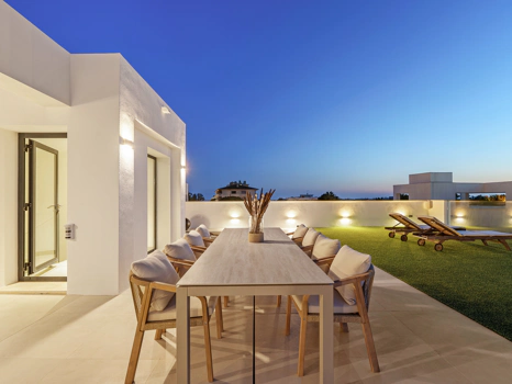 Villa Jardin – A Refined Contemporary Villa in Nueva Andalucía