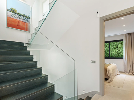 Villa Jardin – A Refined Contemporary Villa in Nueva Andalucía