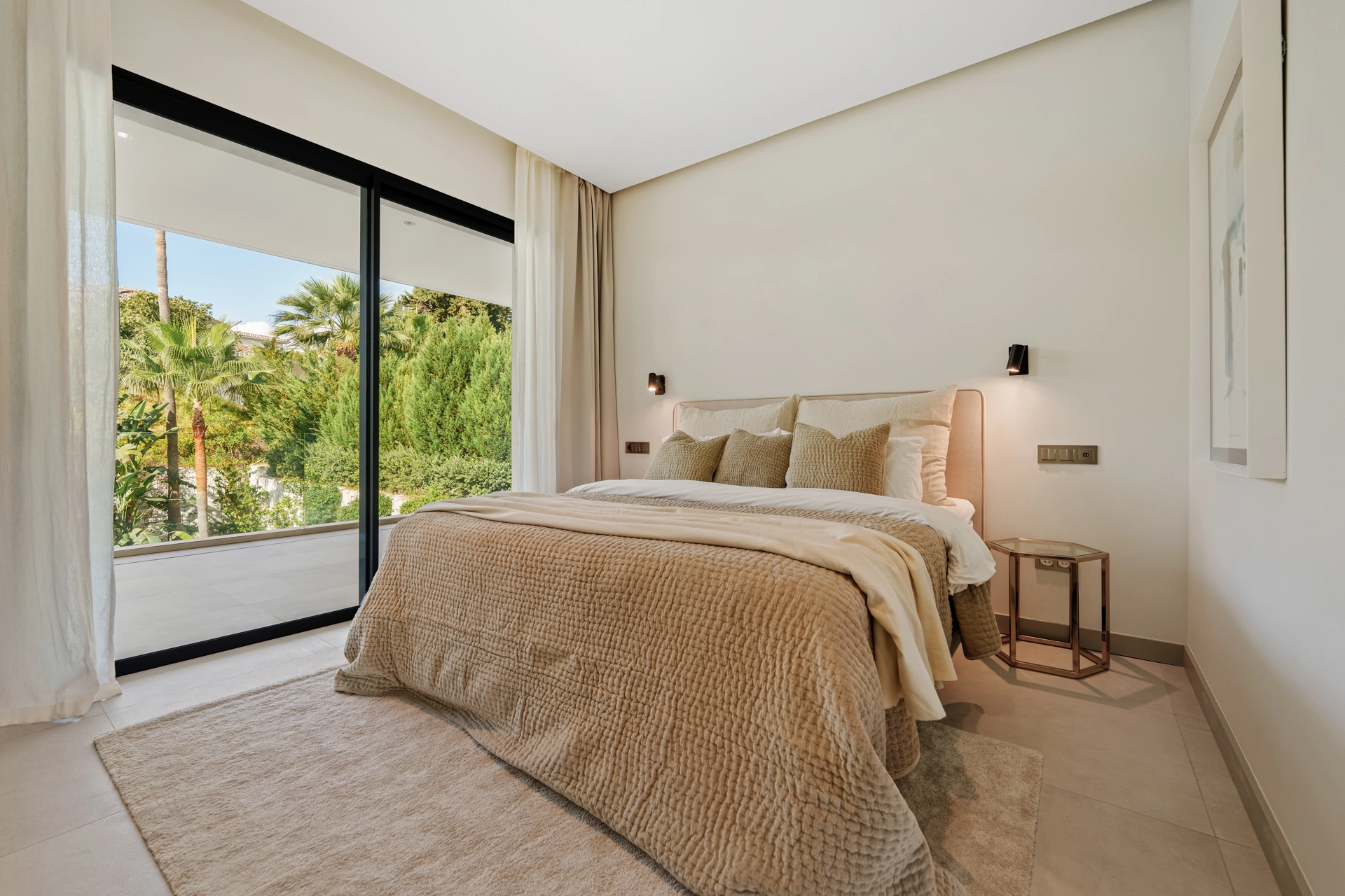 Villa for sale in Marbella - Puerto Banus