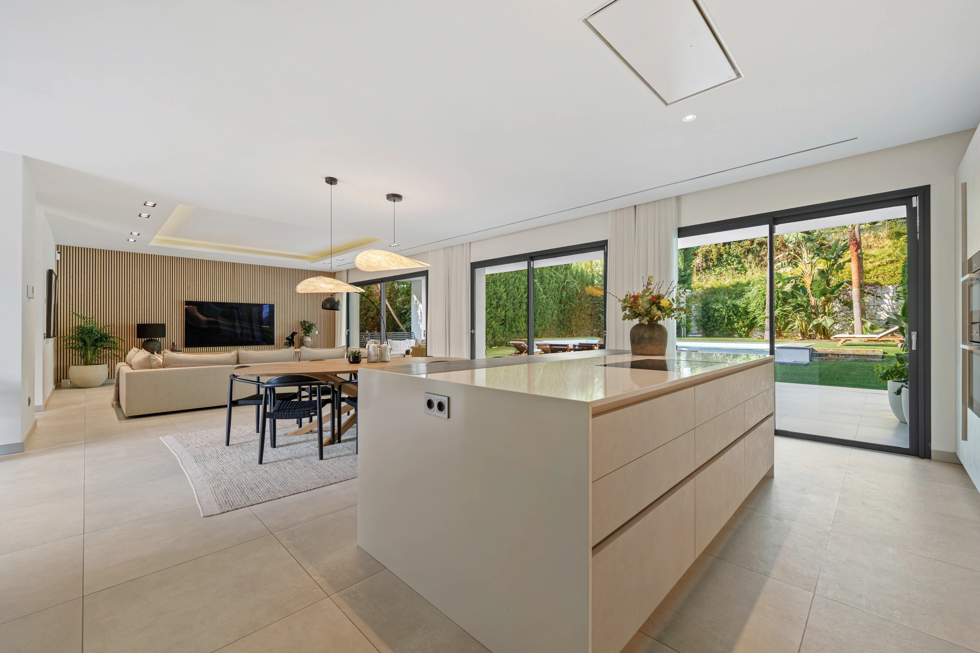 Villa for sale in Marbella - Puerto Banus