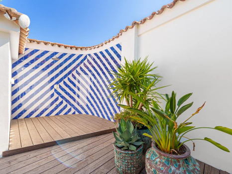 Contemporary Single-Level Villa with Private Pool Near Puerto Banús