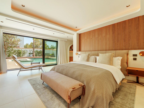 Contemporary Single-Level Villa with Private Pool Near Puerto Banús