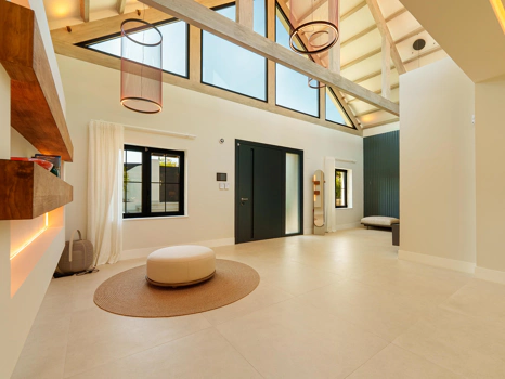 Contemporary Single-Level Villa with Private Pool Near Puerto Banús