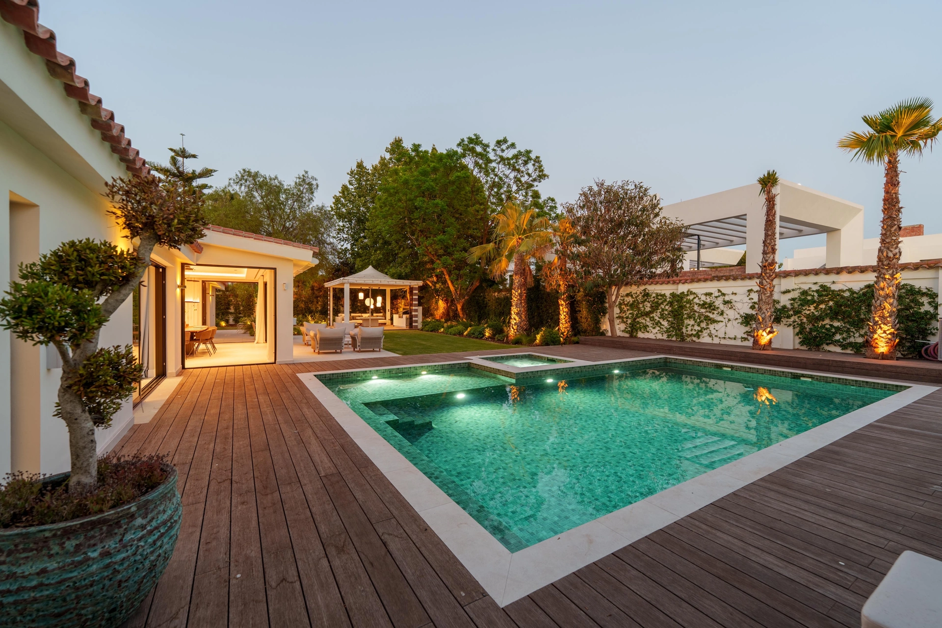 Villa for sale in Marbella - Puerto Banus