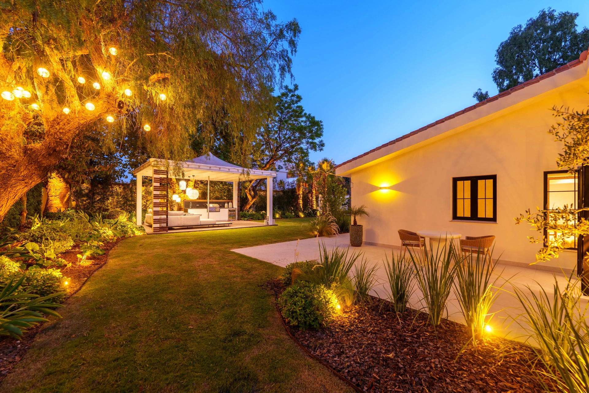 Villa for sale in Marbella - Puerto Banus