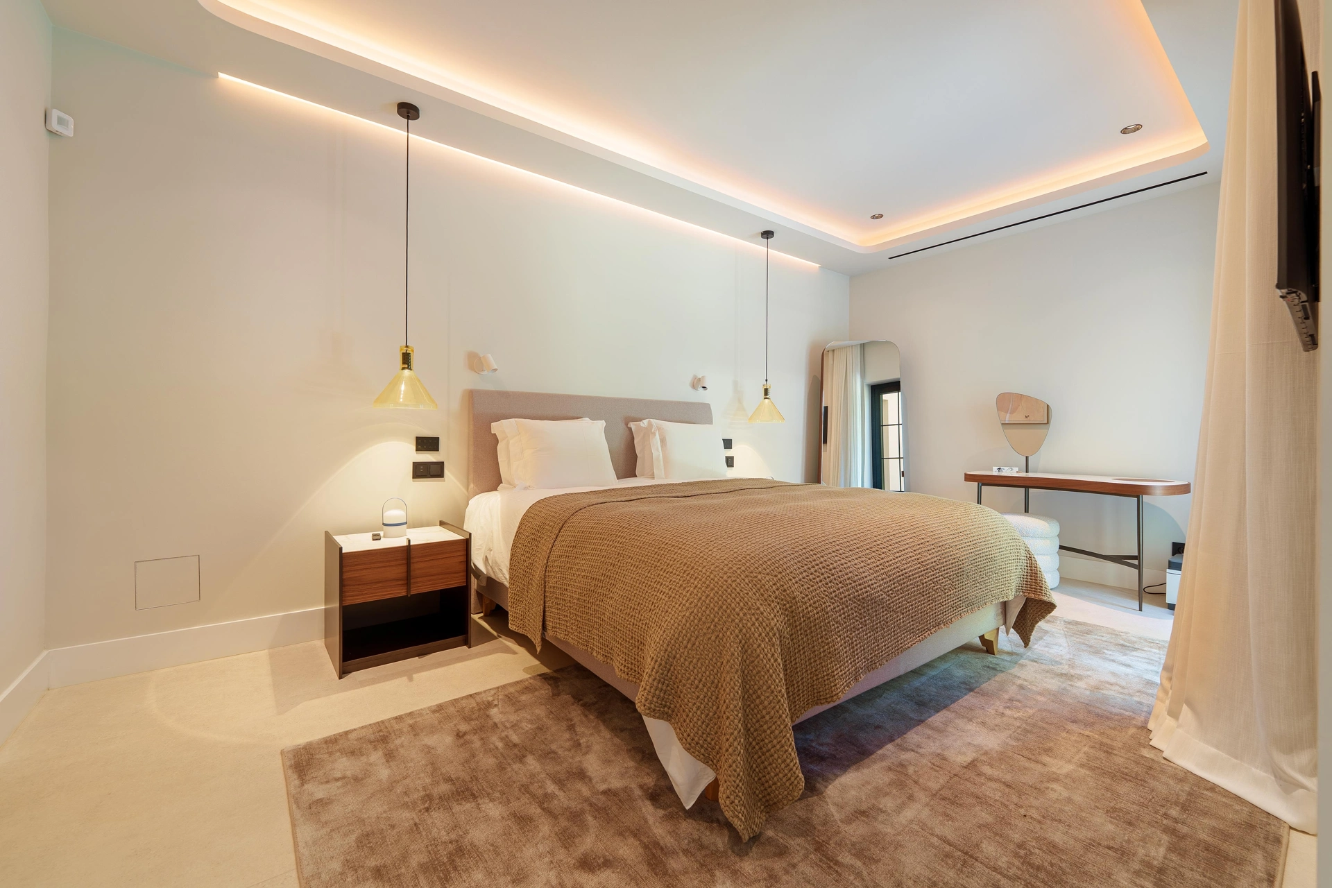 Villa for sale in Marbella - Puerto Banus