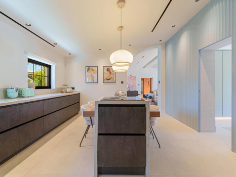Contemporary Single-Level Villa with Private Pool Near Puerto Banús