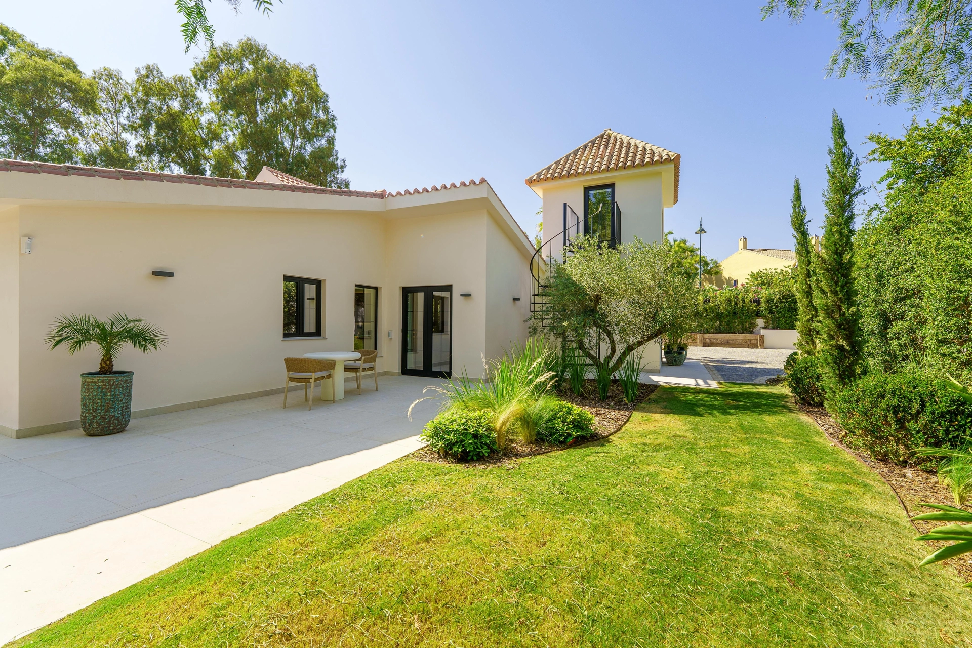 Villa for sale in Marbella - Puerto Banus