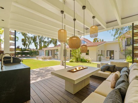 Contemporary Single-Level Villa with Private Pool Near Puerto Banús