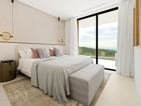 La Quinta 20 – Frontline Luxury Living with Panoramic Mediterranean Views