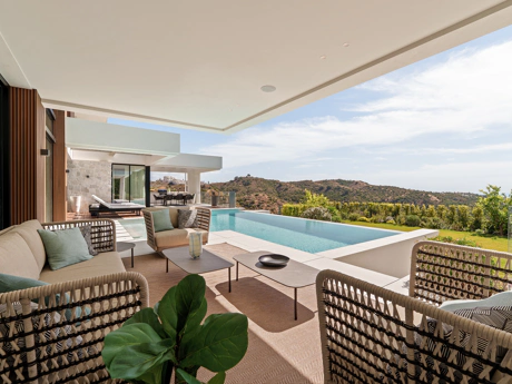 La Quinta 20 – Frontline Luxury Living with Panoramic Mediterranean Views