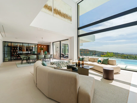 La Quinta 20 – Frontline Luxury Living with Panoramic Mediterranean Views