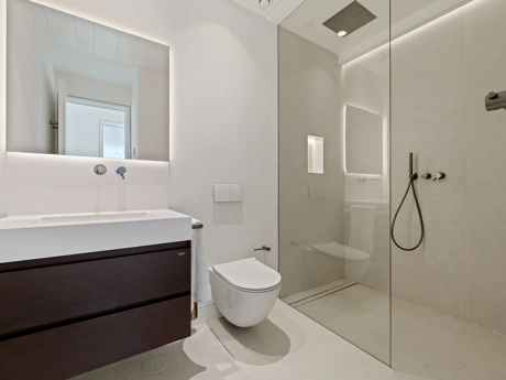 La Quinta 20 – Frontline Luxury Living with Panoramic Mediterranean Views