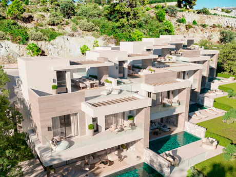 A Refined Contemporary Villa with Sea Views