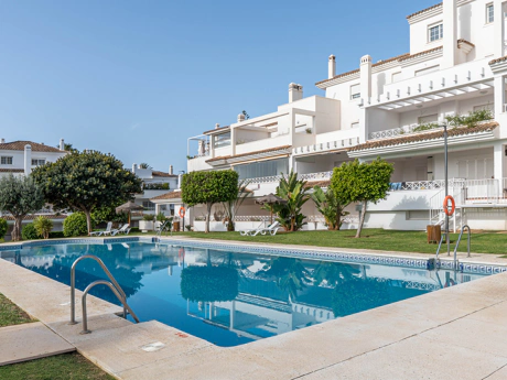 Luxury Duplex Penthouse with Panoramic Sea Views in Río Real, Marbella East