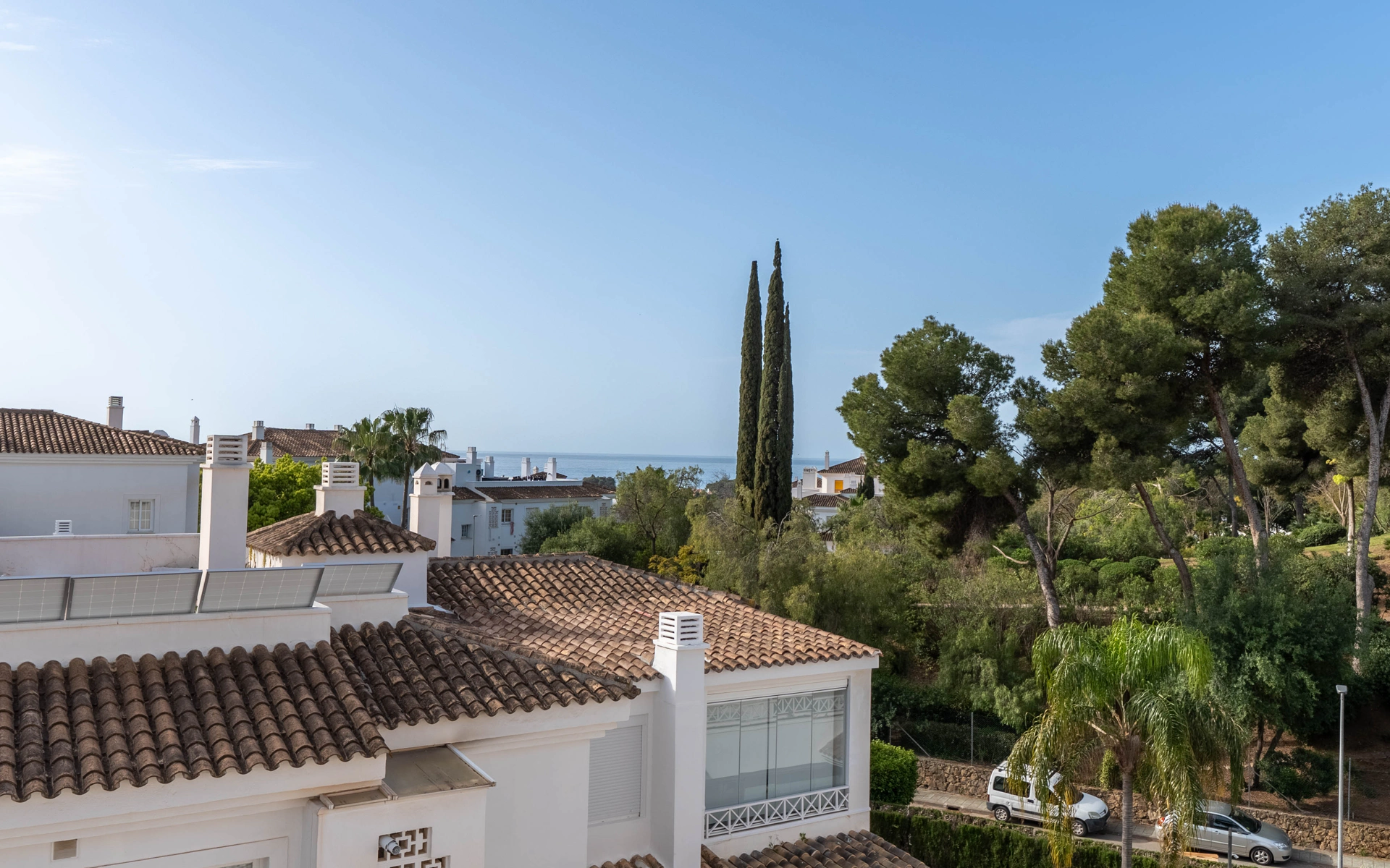 Duplex for sale in Marbella East