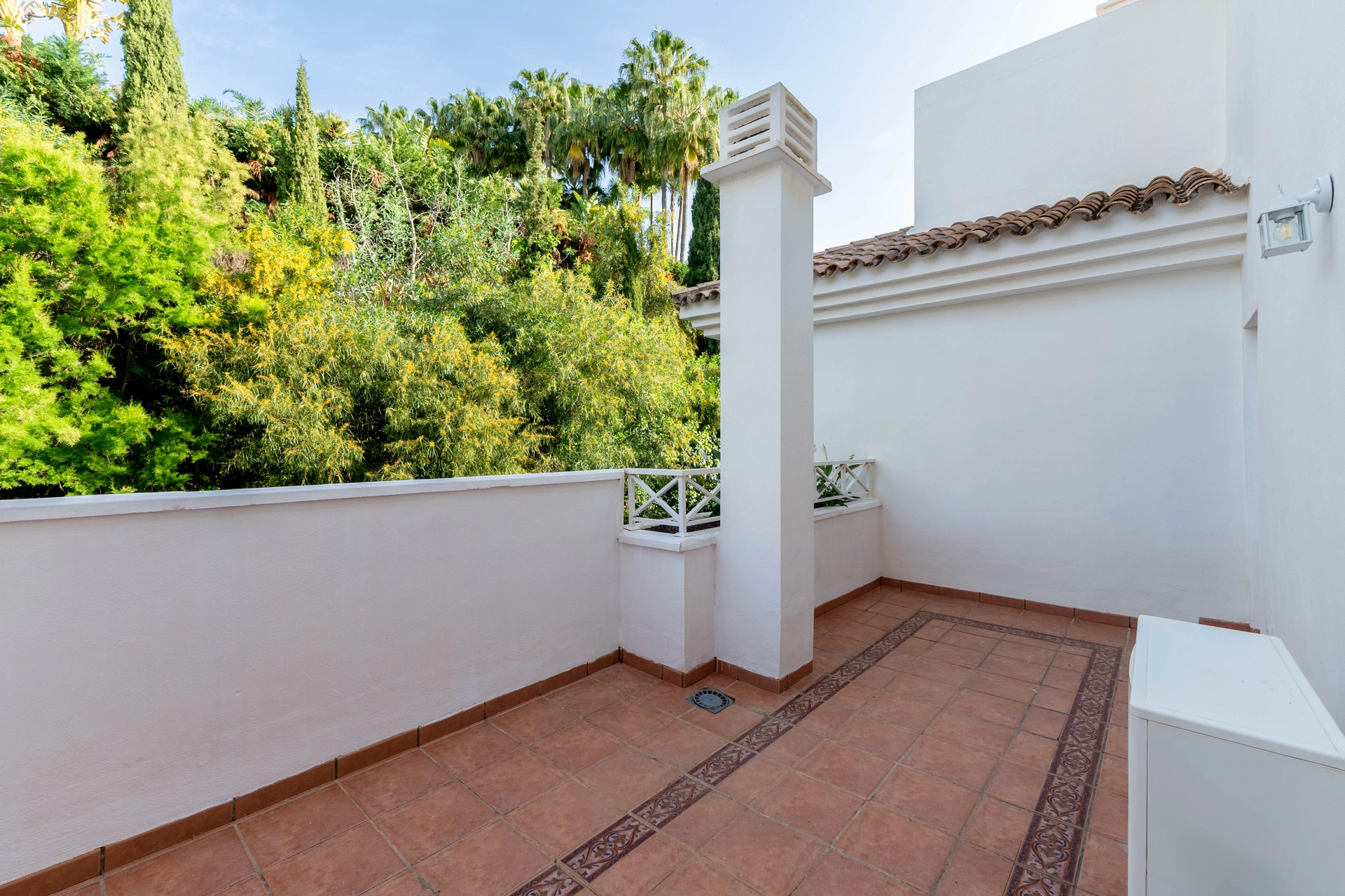 Duplex for sale in Marbella East