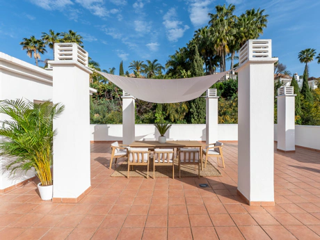 Luxury Duplex Penthouse with Panoramic Sea Views in Río Real, Marbella East
