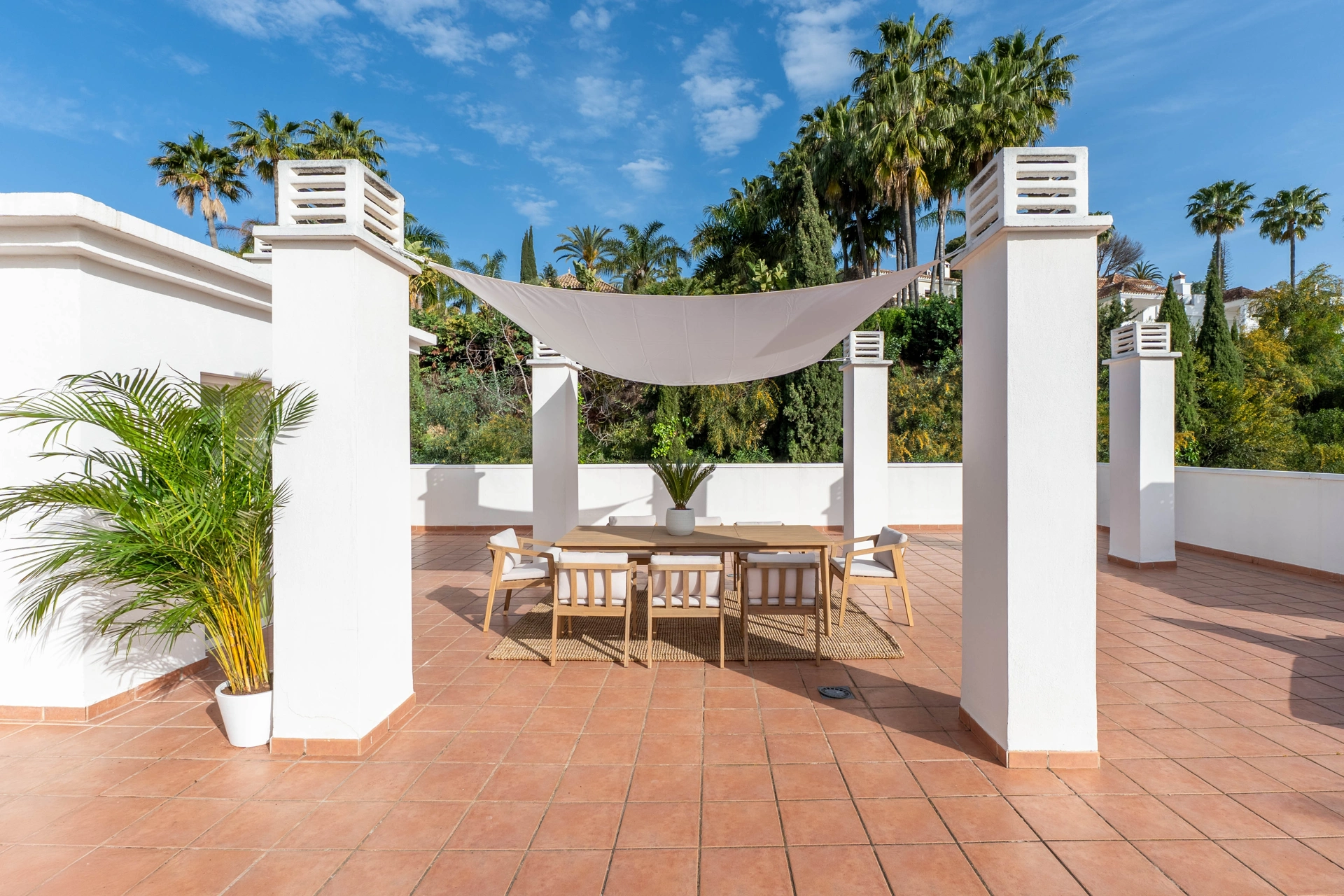 Duplex for sale in Marbella East