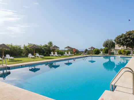 Luxury Duplex Penthouse with Panoramic Sea Views in Río Real, Marbella East