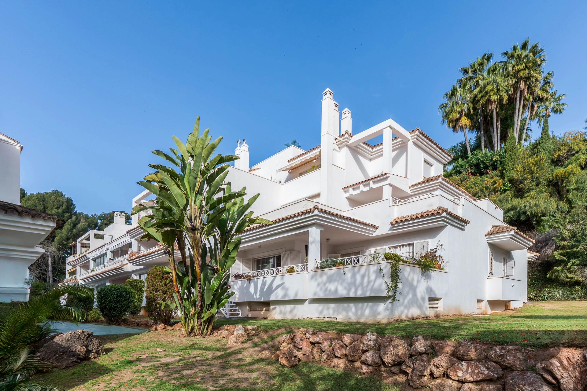 Duplex for sale in Marbella East