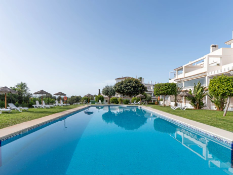 Luxury Duplex Penthouse with Panoramic Sea Views in Río Real, Marbella East