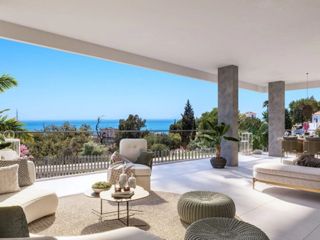 Penthouse for sale in Los Altos de los Monteros, Marbella East