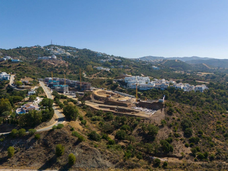 Penthouse for sale in Los Altos de los Monteros, Marbella East