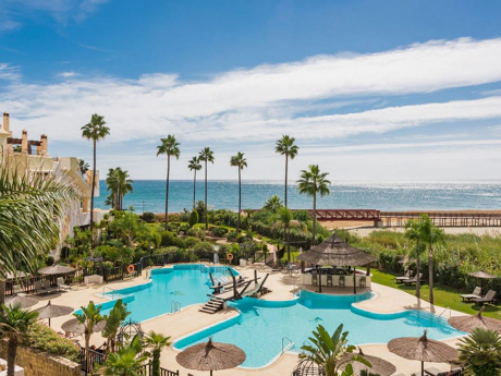 Apartment for sale in New Golden Mile, Estepona East