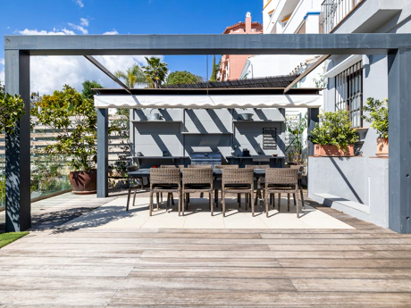 Elegant 5-Bedroom Townhouse in La Perla de la Heredia, Marbella