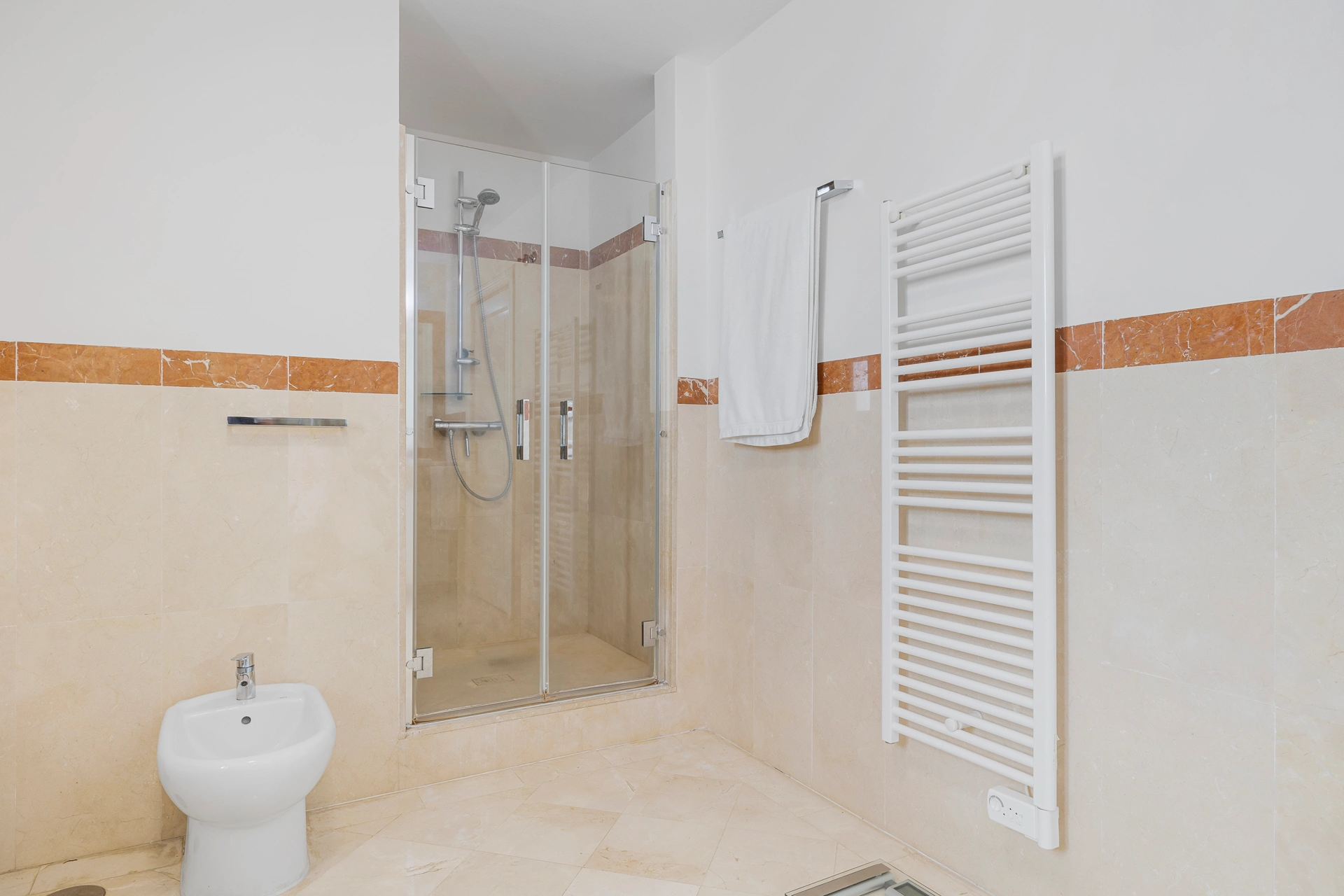 Town House for sale in Benahavis