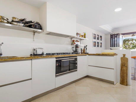 Elegant 5-Bedroom Townhouse in La Perla de la Heredia, Marbella