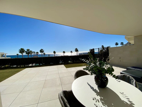 Apartamento Planta Baja en venta en New Golden Mile, Estepona Este