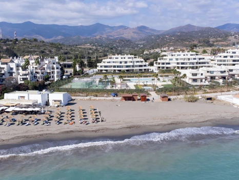 Apartamento Planta Baja en venta en New Golden Mile, Estepona Este