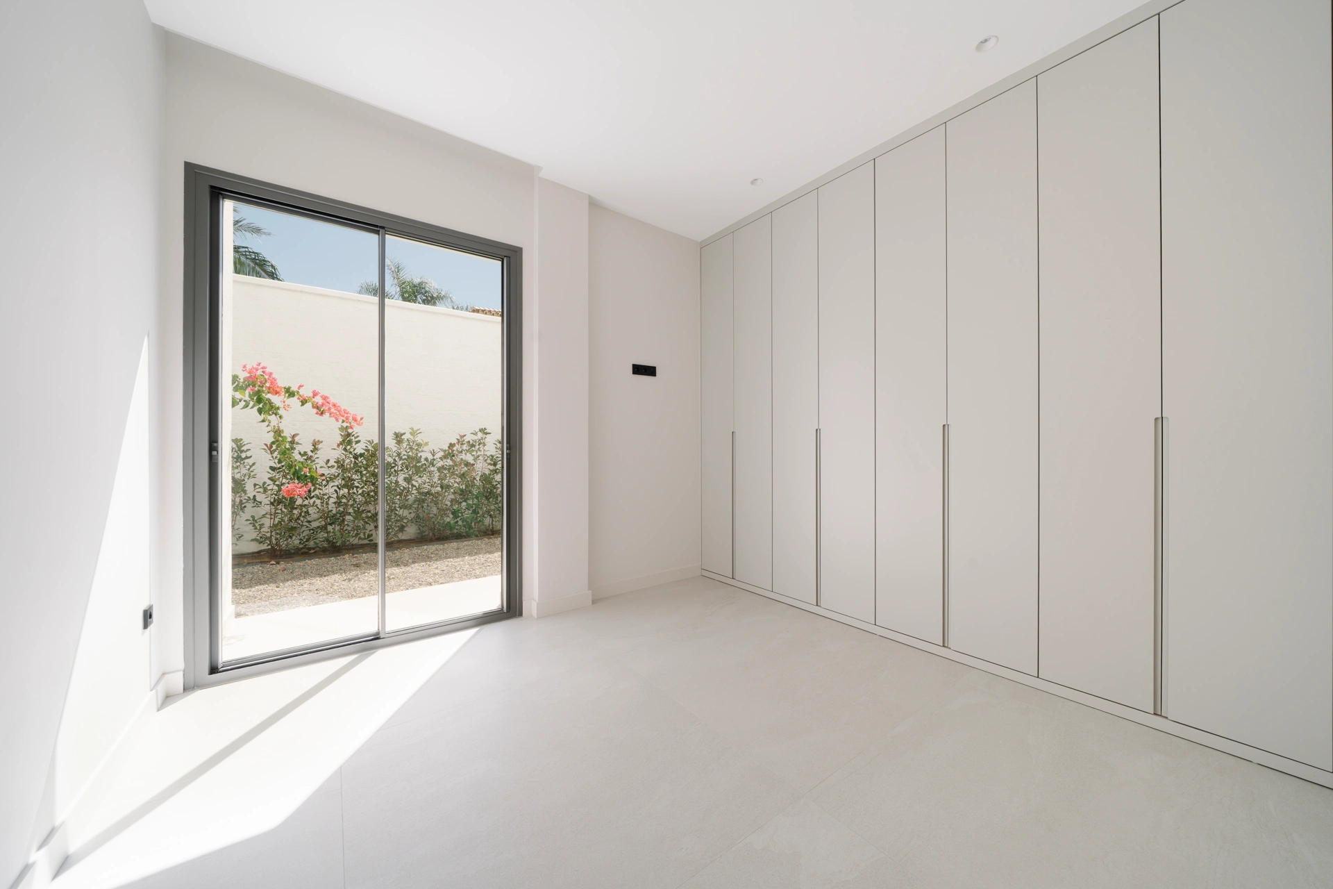Villa for sale in Estepona