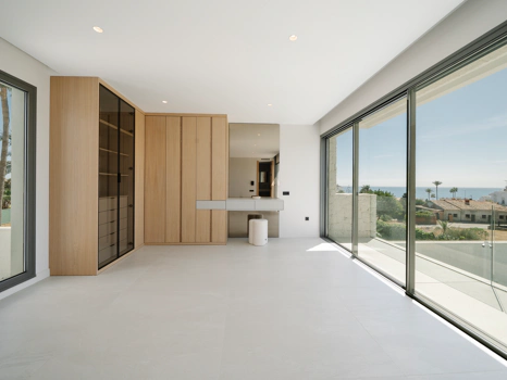 Modern Luxury Villa in Estepona with Sea Views, Pool & Exclusive Design