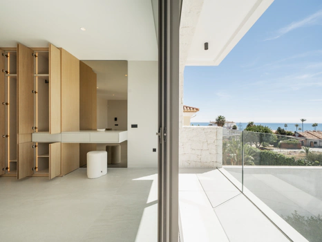 Modern Luxury Villa in Estepona with Sea Views, Pool & Exclusive Design