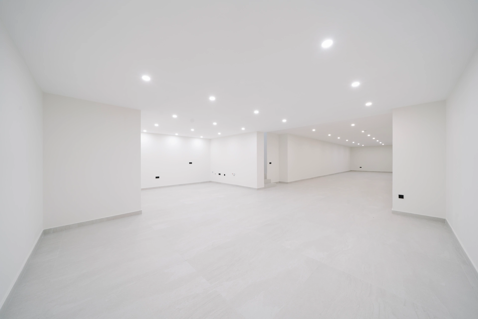 Villa for sale in Estepona