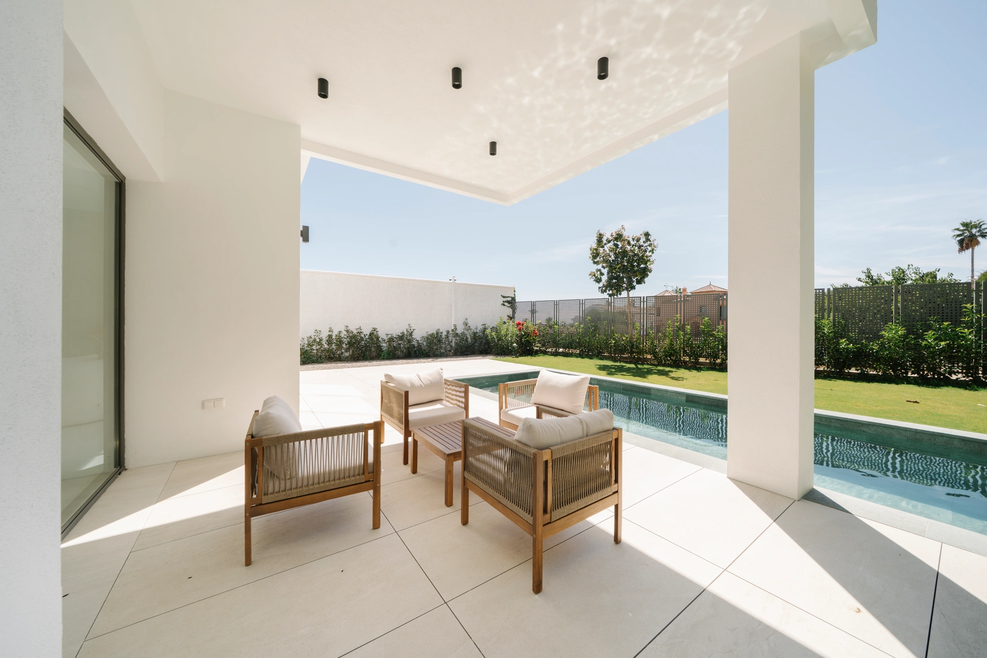Villa for sale in Estepona