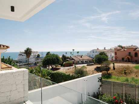 Modern Luxury Villa in Estepona with Sea Views, Pool & Exclusive Design