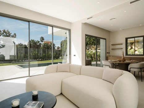 Modern Luxury Villa in Estepona with Sea Views, Pool & Exclusive Design
