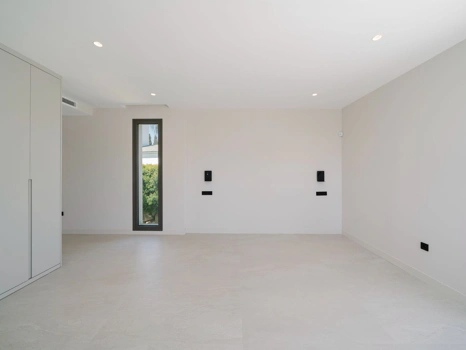 Modern Luxury Villa in Estepona with Sea Views, Pool & Exclusive Design